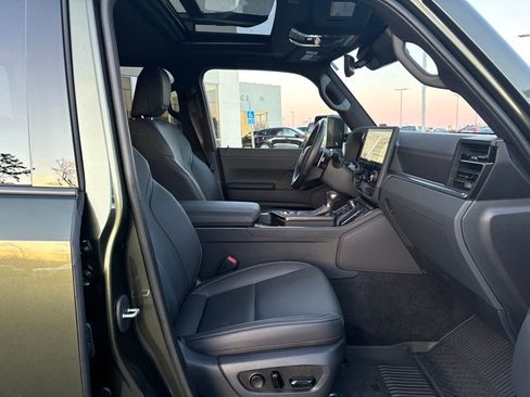 Used 2024 Lexus GX 550 w/ Accessory Package (2T) image 24