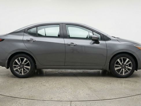 Used 2025 Nissan Versa SV FWD image 11