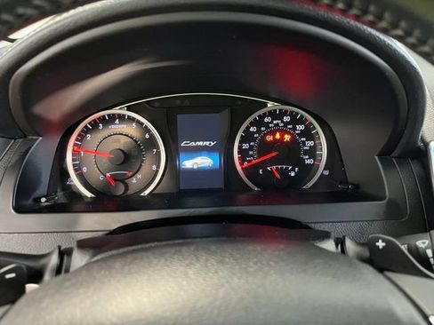 Used 2016 Toyota Camry SE FWD image 26