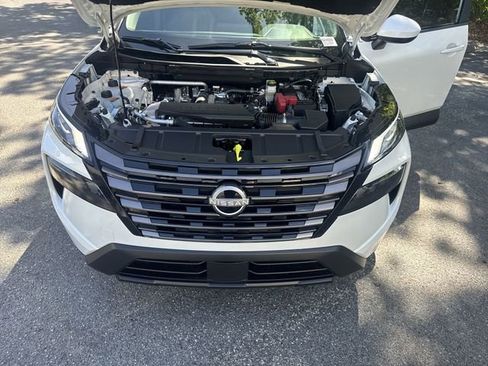New 2026 Nissan Rogue SV FWD image 31