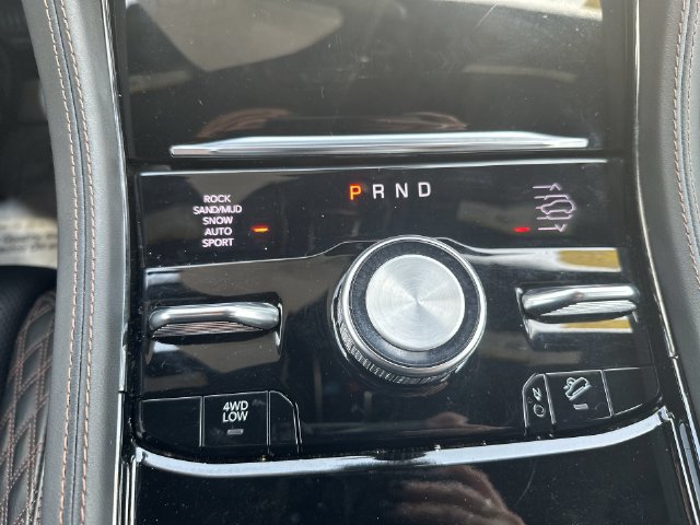 Used 2022 Jeep Grand Cherokee Summit AWD/4WD image 25