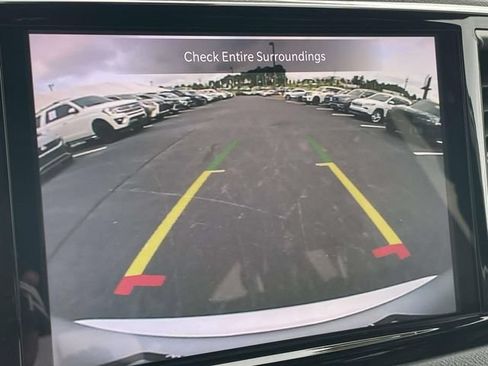 Used 2026 Chrysler Pacifica Select FWD image 27