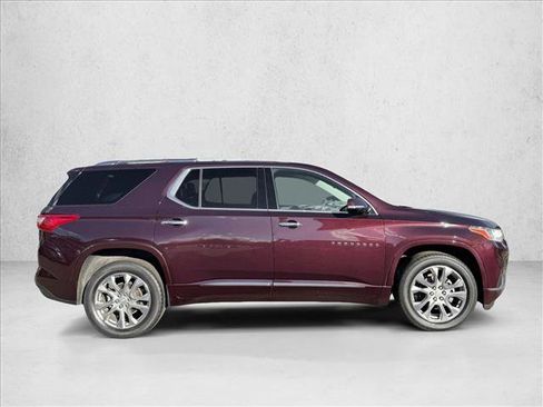Used 2018 Chevrolet Traverse Premier w/ Driver Confidence II Package image 4