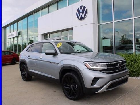 Used 2023 Volkswagen Atlas Cross Sport SE w/ Black Wheel Package AWD/4WD image 1
