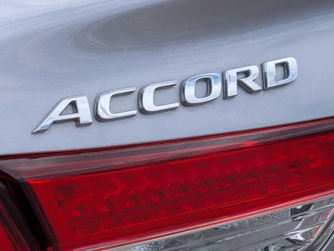 Certified 2021 Honda Accord EX-L image 12