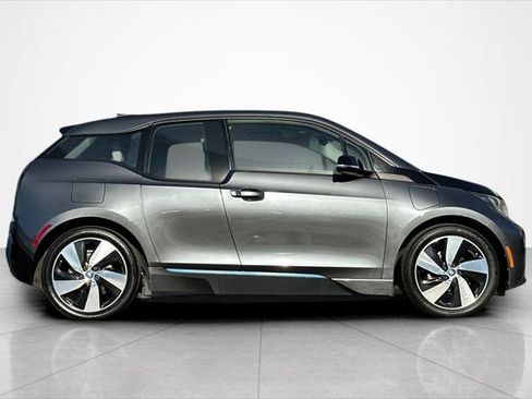 Used 2017 BMW i3 94 Ah w/Range Extender image 6