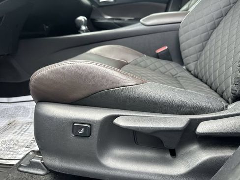 Certified 2019 Toyota C-HR Limited FWD image 15