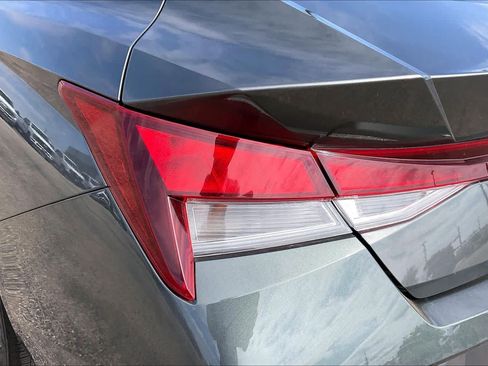 Used 2024 Hyundai Elantra SEL FWD image 27