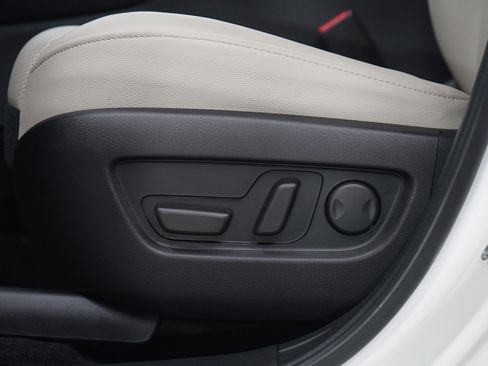 Certified 2025 MAZDA CX-90 Plug-In Hybrid w/Premium Sport image 23