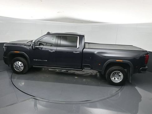 Used 2024 GMC Sierra 3500 Denali Ultimate AWD/4WD image 42