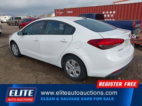 Used 2017 Kia Forte LX w/ LX Popular Package image 5