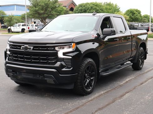 Used 2022 Chevrolet Silverado 1500 RST w/ Convenience Package II AWD/4WD image 33
