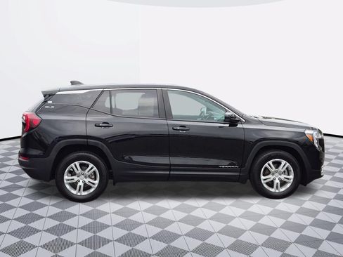 Certified 2024 GMC Terrain SLE FWD image 8