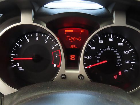 Used 2016 Nissan Juke S FWD image 11