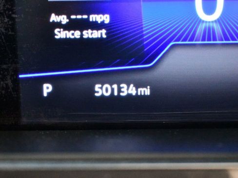 Used 2022 Volkswagen Tiguan SE R-Line image 42