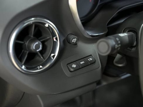Used 2021 Chevrolet Camaro ZL1 RWD image 57