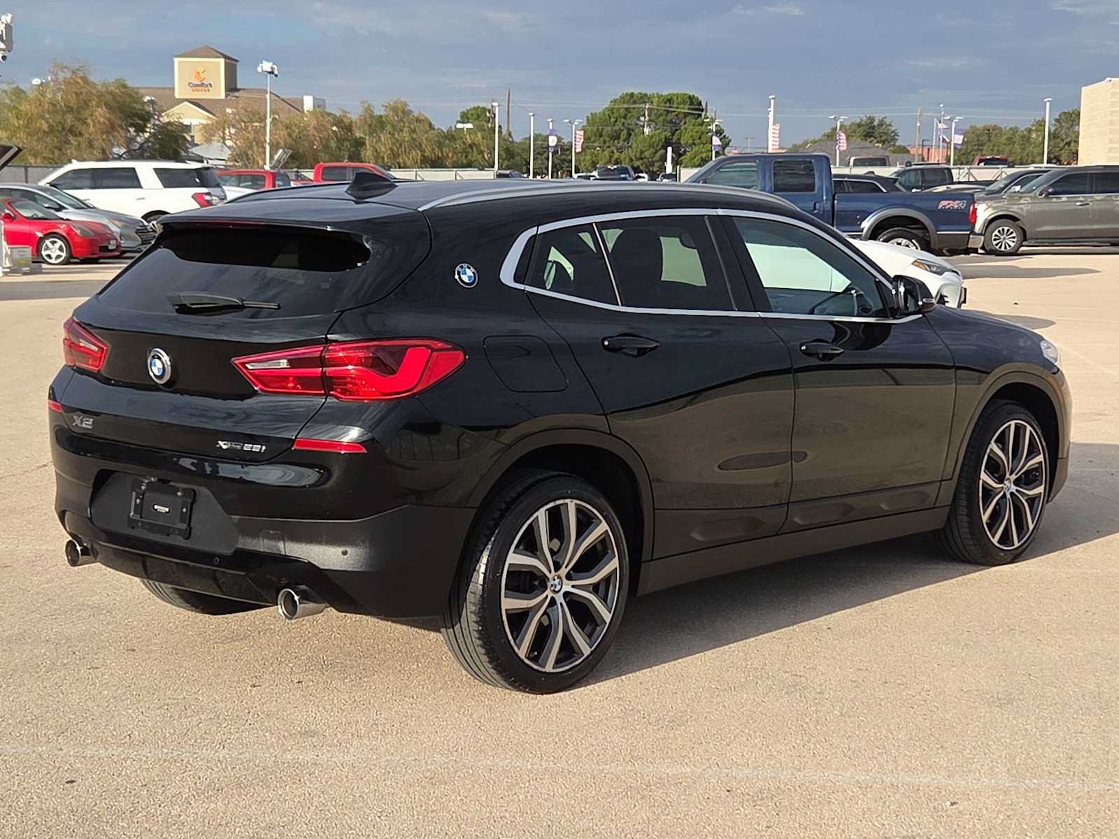 Used 2019 BMW X2 xDrive28i w/ Convenience Package AWD/4WD image 8