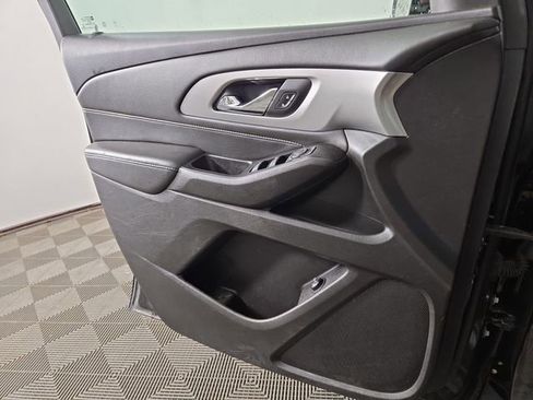 Used 2019 Chevrolet Traverse LT image 29