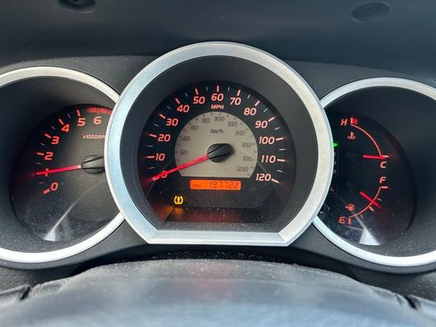 Used 2007 Toyota Tacoma PreRunner RWD image 21