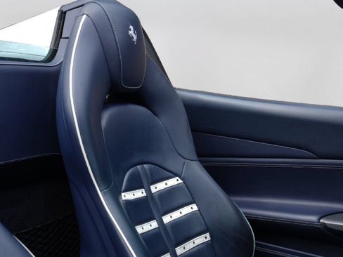 Used 2017 Ferrari 488 Spider RWD image 32