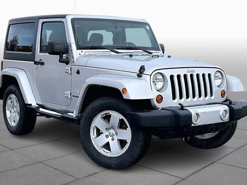 Used 2012 Jeep Wrangler Sahara w/ Connectivity Group image 3