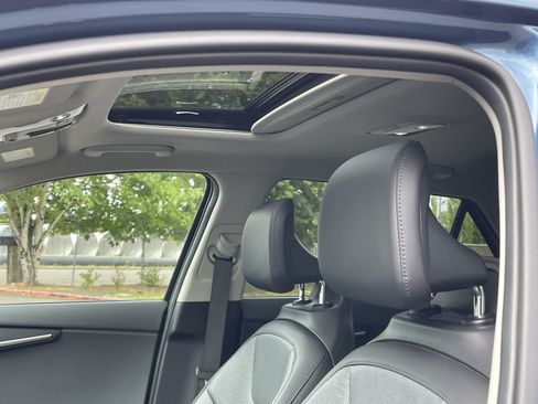 Used 2023 Kia Niro Wave FWD image 22