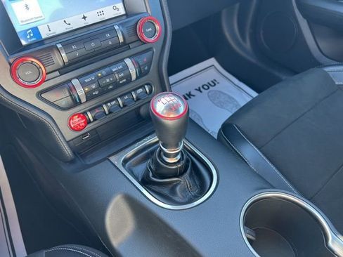 Used 2016 Ford Mustang Shelby GT350 w/ Technology Package image 29