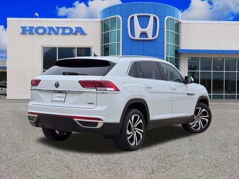 Used 2022 Volkswagen Atlas Cross Sport SEL AWD/4WD image 3