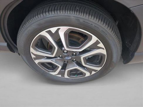 Used 2025 Subaru Ascent Limited AWD/4WD image 25