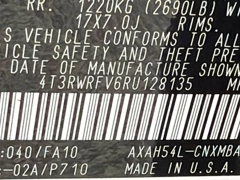 Used 2024 Toyota RAV4 XLE AWD/4WD image 31