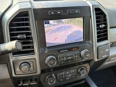 Used 2021 Ford F250 XLT w/ FX4 Off-Road Package AWD/4WD image 22
