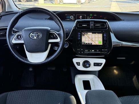 Used 2016 Toyota Prius Three image 29
