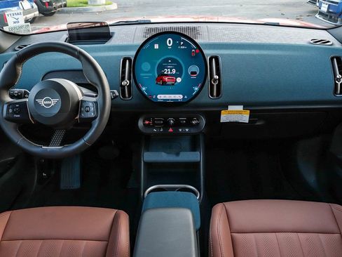 Used 2025 MINI Cooper Countryman S image 13