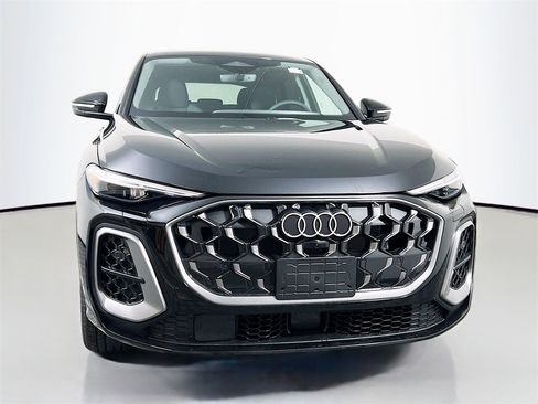 New 2025 Audi Q5 Premium Plus image 2