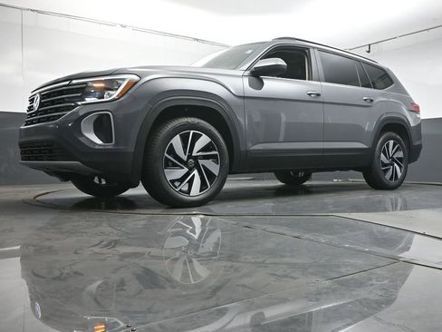 New 2026 Volkswagen Atlas SE image 35