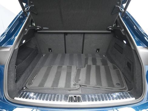 Certified 2025 Porsche Cayenne Coupe AWD/4WD image 26