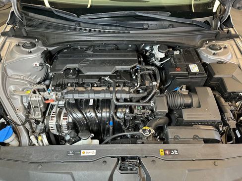Used 2021 Hyundai Elantra SEL w/ Convenience + Premium Package FWD image 23