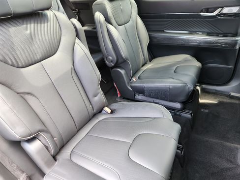 Certified 2025 Hyundai Palisade Calligraphy image 18