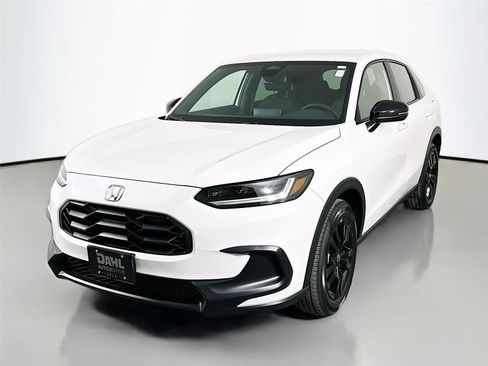 New 2026 Honda HR-V Sport image 3