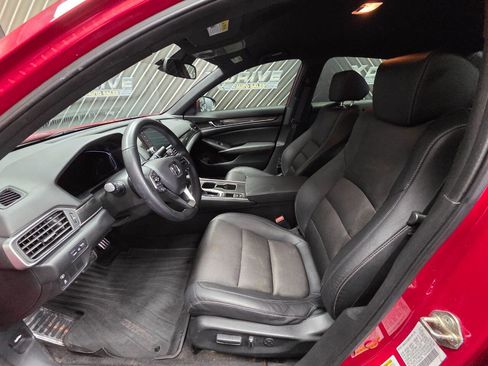 Used 2019 Honda Accord Sport image 18