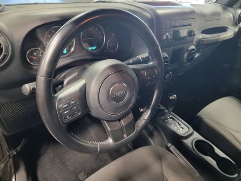 Used 2018 Jeep Wrangler Sport AWD/4WD image 11