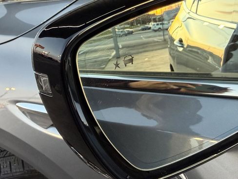 Used 2021 Buick Enclave Avenir w/ Avenir Technology Package image 11