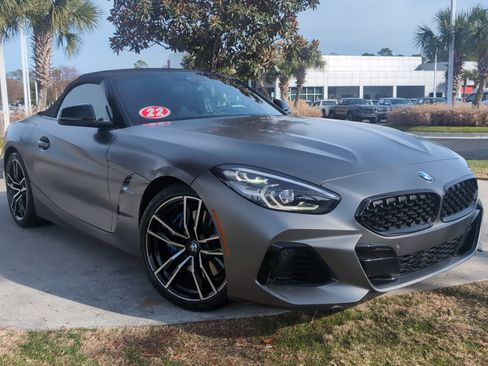 Used 2022 BMW Z4 M40i w/ Driving Assistance Package image 2
