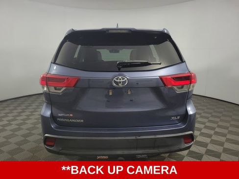 Used 2019 Toyota Highlander XLE image 7