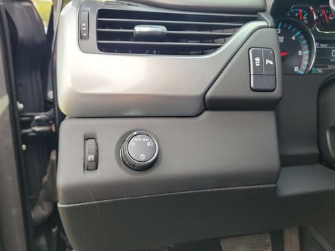 Used 2019 Chevrolet Tahoe LS RWD image 27