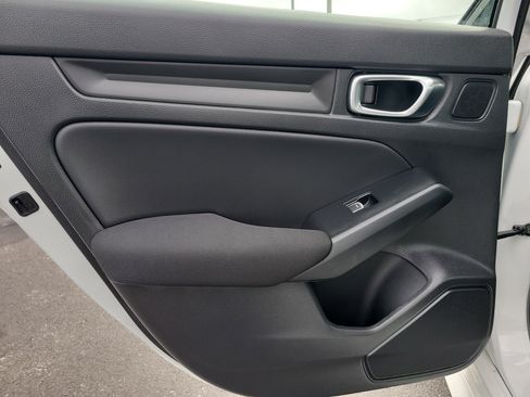 Used 2025 Honda Civic Sport image 10