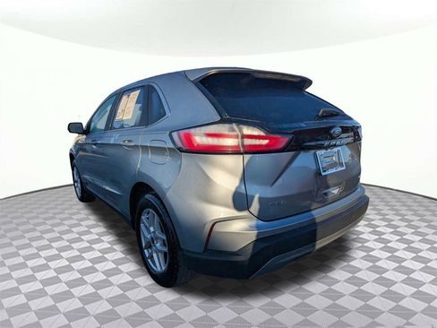 Used 2024 Ford Edge SEL image 5