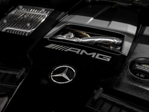 Used 2024 Mercedes-Benz GLS 63 AMG 4MATIC image 60