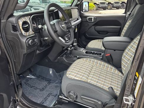 New 2026 Jeep Gladiator Sport AWD/4WD image 8