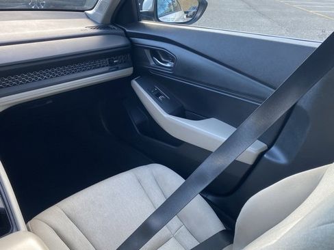 Used 2024 Honda Accord EX image 34